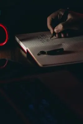 5 Tips On How To Pick A Pen Name That's Memorable To Your Readers 2026